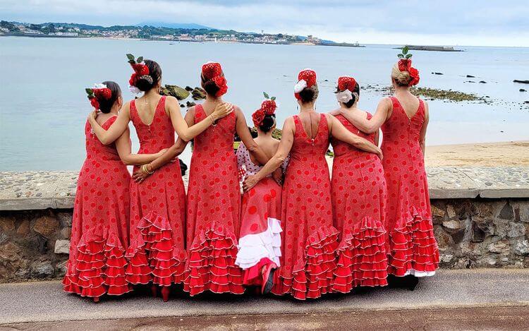 Danseuse de flamenco sur la jetée luzienne